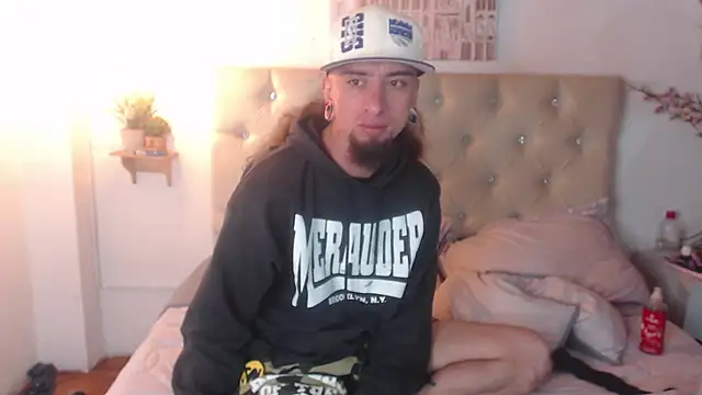 Rommen N Zoe online show from April 2026 11:21:02 PM