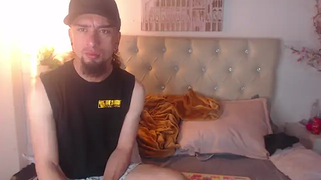 Rommen N Zoe online show from April 2026 01:43:01 AM