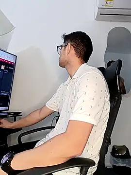 ritzabeth daniel online show from March 2026 02:06:02 AM