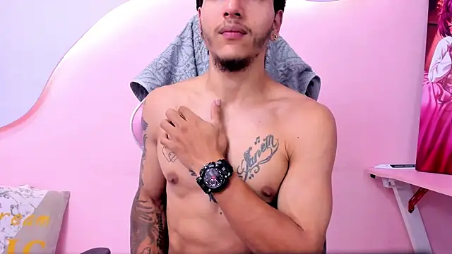 DanteLuxx online show from April 2026 03:45:02 AM