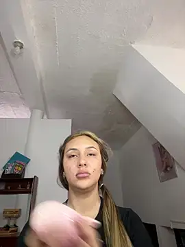 SamanthaVega  online show from March 2026 04:55:01 PM