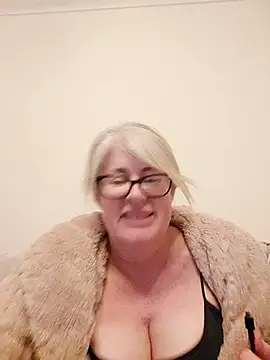 FlirtyFleur-x online show from March 2026 12:43:02 AM