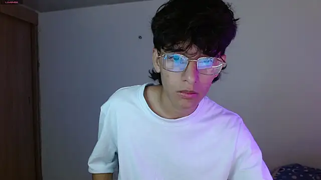 noah millerx online show from May 2026 05:25:03 AM