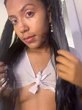 Maddie 7 online show from April 2026 02:33:01 AM