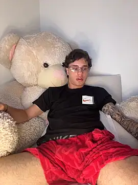 EXCLUSIVE8 online show from April 2026 09:34:01 PM