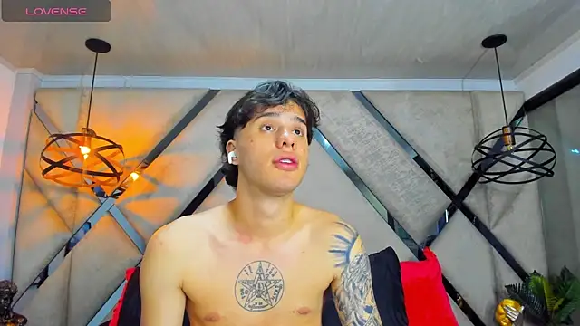 EXCLUSIVE8 online show from April 2026 03:54:02 AM