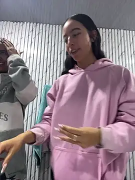 SAMY AND ARI online show from March 2026 11:11:02 AM