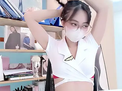 RG Lenalyy online show from May 2026 01:45:01 AM