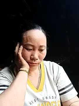 Lindxx-hot online show from April 2026 02:31:01 AM