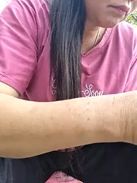 phay79 online show from April 2026 06:27:01 AM