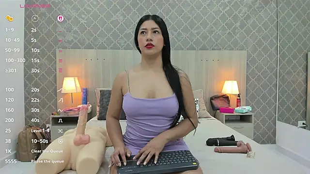 martina ayala online show from June 2026 11:13:02 AM