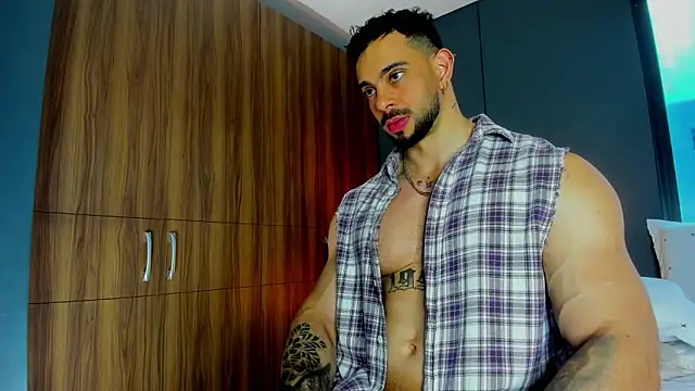 massimo visconti online show from April 2026 03:42:02 PM