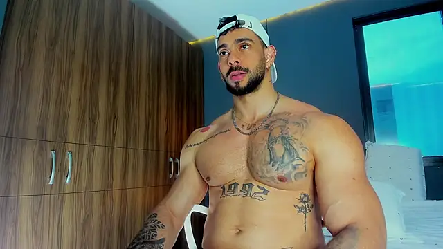 massimo visconti online show from April 2026 09:26:01 PM