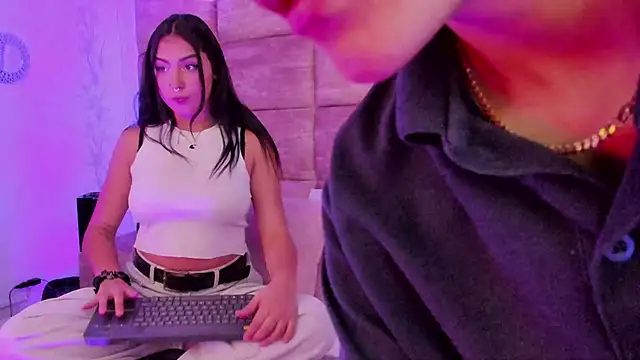 CaliferAndAurora online show from March 2026 03:44:01 AM