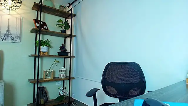 Snapshot of Victoria-Collins_ chatting on March 2026 12:23:01 PM Victoria-Collins online show from March 2026 12:23:01 PM