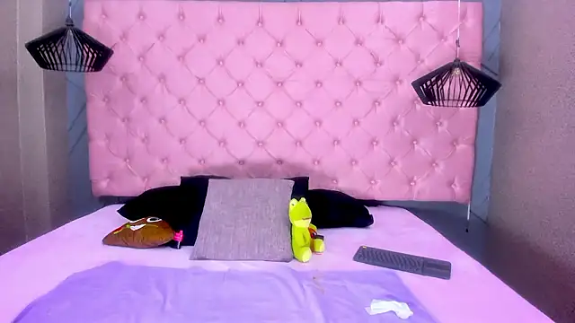 SARA HORNY- online show from March 2026 03:47:01 AM