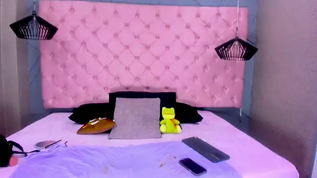 SARA HORNY- online show from March 2026 03:25:01 AM