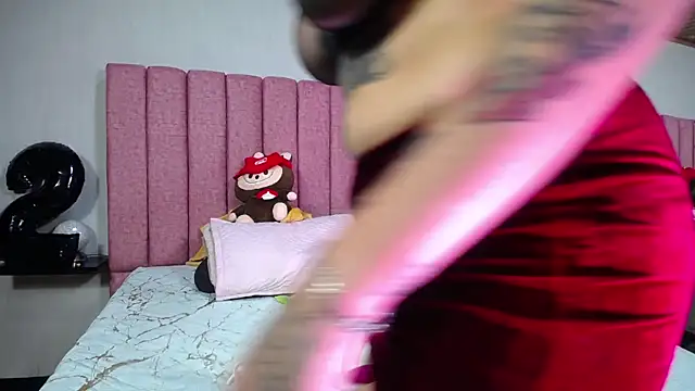 SaraLjordad online show from April 2026 07:48:01 PM