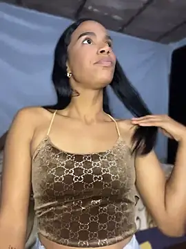 FlorSalvaje  online show from April 2026 01:19:01 AM