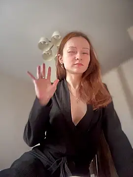 Snapshot of SadieSink_ chatting on March 2026 12:55:01 PM SadieSink online show from March 2026 12:55:01 PM