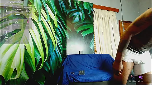 Snapshot of DarianWill18 chatting on March 2026 02:47:01 AM DarianWill18 online show from March 2026 02:47:01 AM