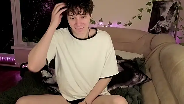 AnthonyCuutie online show from April 2026 05:54:01 AM