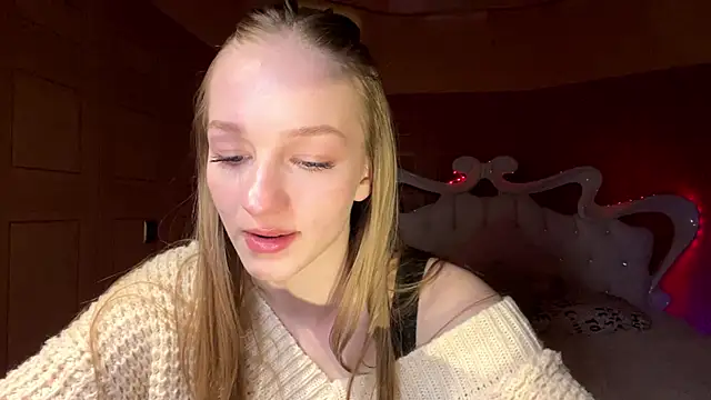 Anika Socutehe online show from March 2026 04:13:01 PM