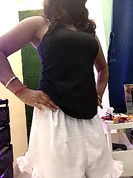 Tinaa baby online show from April 2026 05:52:02 PM