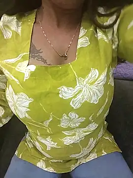 Tinaa baby online show from May 2026 06:35:02 PM