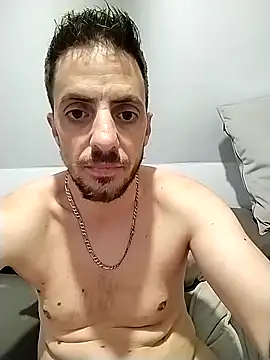 hommebi64 online show from March 2026 09:16:01 AM