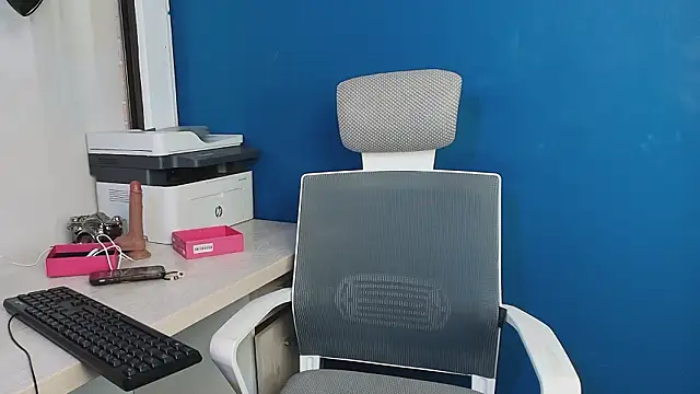 Terra  Rouse  online show from March 2026 12:19:02 PM