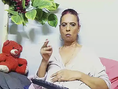 Snapshot of Hot_queen58 chatting on July 2026 06:54:01 PM Hot queen58 online show from July 2026 06:54:01 PM