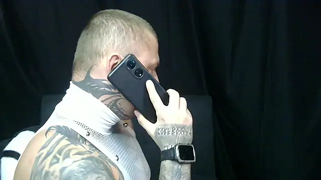 Snapshot of devilWithTats chatting on April 2026 11:16:02 AM devilWithTats online show from April 2026 11:16:02 AM