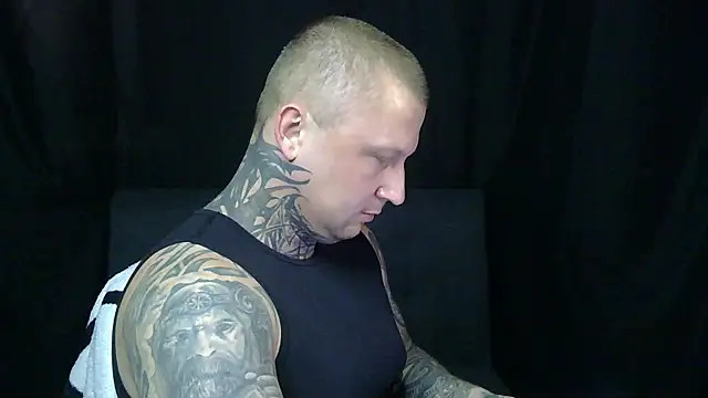 Snapshot of devilWithTats chatting on May 2026 12:23:02 PM devilWithTats online show from May 2026 12:23:02 PM