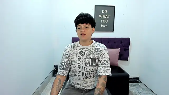 TomBoy Natali online show from April 2026 07:07:02 PM