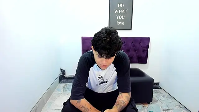 TomBoy Natali online show from May 2026 06:56:02 PM