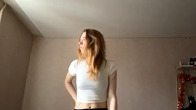 LeomaJee online show from April 2026 12:36:01 PM