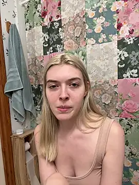 Rainsworld420 online show from April 2026 01:06:01 AM