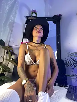 Snapshot of Antonella-smitt chatting on May 2026 11:39:02 AM Antonella-smitt online show from May 2026 11:39:02 AM