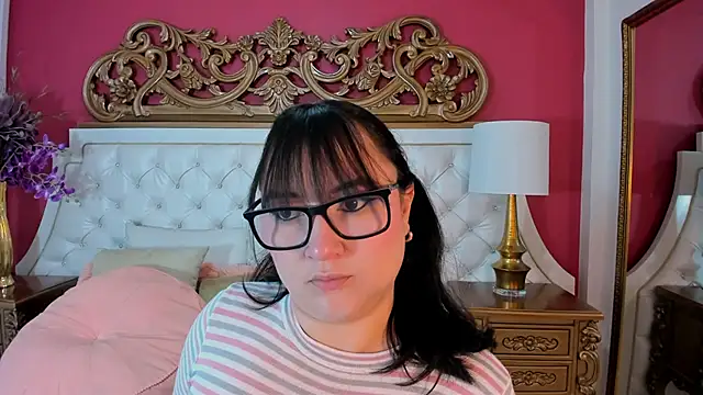 AllyRoux online show from April 2026 11:46:02 AM