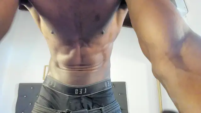 Titan Moreno  online show from May 2026 12:44:02 PM