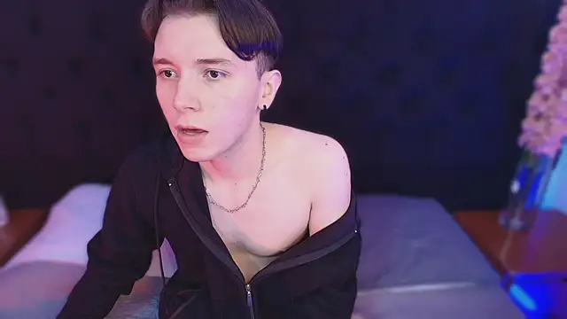 hollannd  online show from March 2026 04:18:01 PM