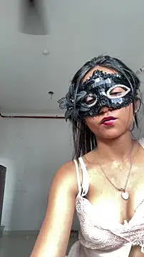 Snapshot of MidnightLoversX chatting on May 2026 11:37:01 AM MidnightLoversX online show from May 2026 11:37:01 AM