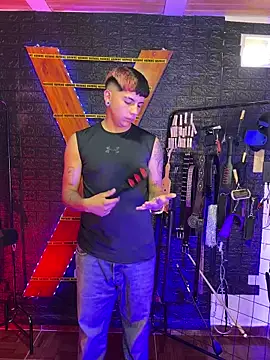 MrMagnus Bdsm Extreme online show from March 2026 02:57:01 PM