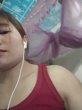 Lilinn  online show from March 2026 12:08:01 PM