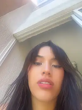 Mia-villalobos online show from May 2026 01:52:02 PM