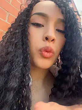 Snapshot of Mia-villalobos chatting on July 2026 01:42:01 PM Mia-villalobos online show from July 2026 01:42:01 PM