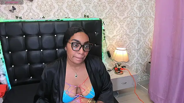 Piel Canella online show from April 2026 01:25:02 PM