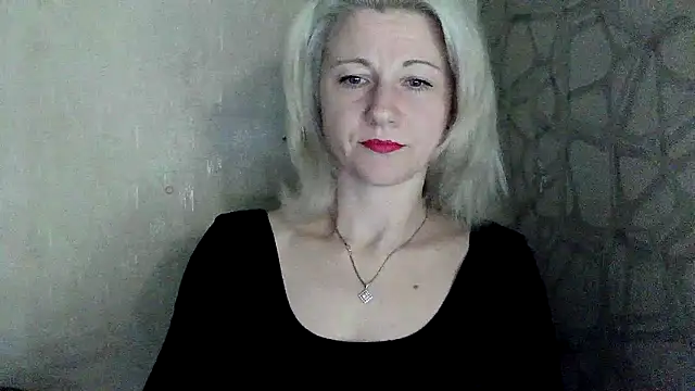 Katerina-Kissa online show from May 2026 06:02:02 PM