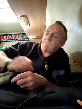 Snapshot of TitanGinger chatting on March 2026 02:57:01 PM TitanGinger online show from March 2026 02:57:01 PM